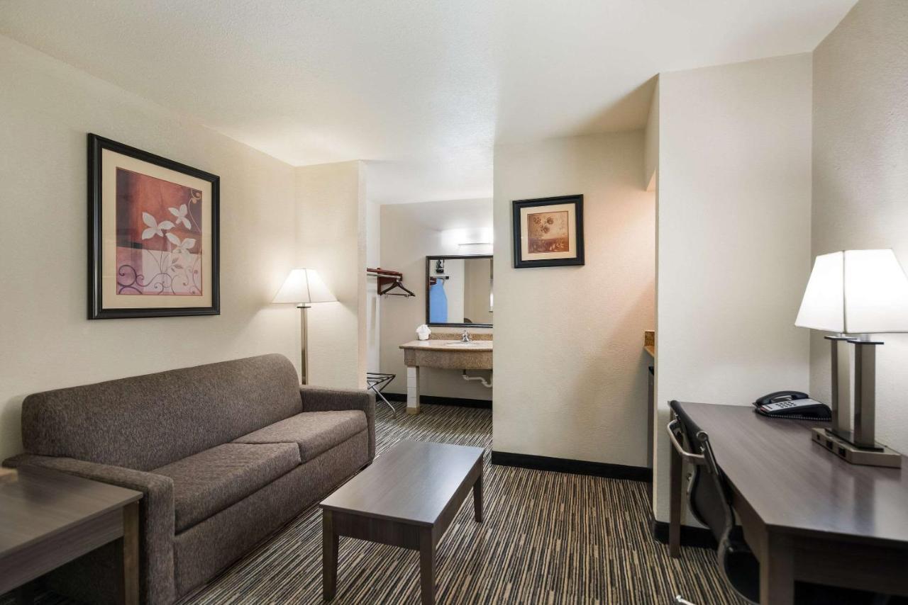 Quality Inn & Suites Lufkin Eksteriør billede